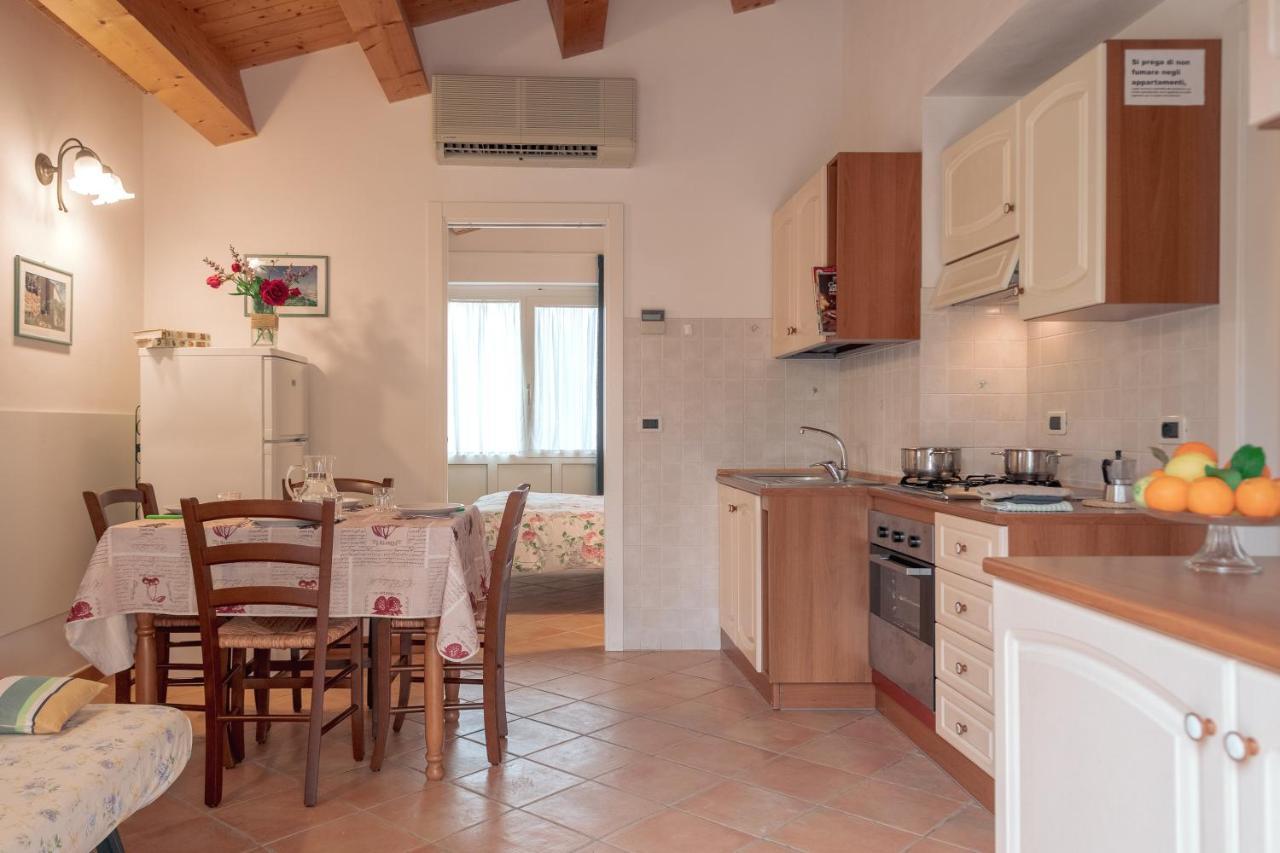 Agriturismo Case Al Sole Лорето Экстерьер фото
