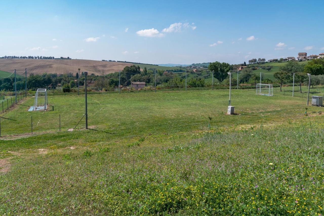Agriturismo Case Al Sole Лорето Экстерьер фото